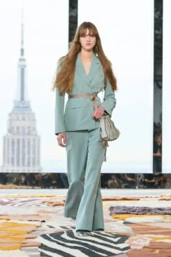 ULLA JOHNSON Polina Pant - Agave 11 ULLA JOHNSON Polina Pant - Agave -Olivia Fashion Shop UJ AW23 36 Filippo 701fdf0b 1474 46fb b42e 6a71b3d20eb7