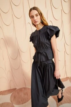 ULLA JOHNSON Mila Top - Noir 7 ULLA JOHNSON Mila Top - Noir -Olivia Fashion Shop ULLA JOHNSON Mila Top NOIR 03