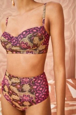 ULLA JOHNSON Zahara Bikini Top - Gladiola 7 ULLA JOHNSON Zahara Bikini Top - Gladiola -Olivia Fashion Shop ULLA JOHNSON Zahara Bikini TOP GLADIOLA 04
